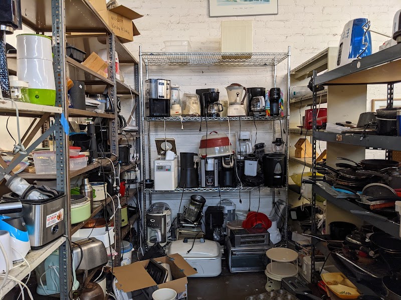 Alliance for African Assistance: Safari Seconds Thrift Store