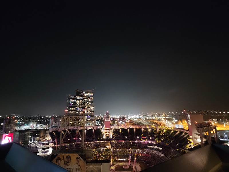 Altitude Sky Lounge