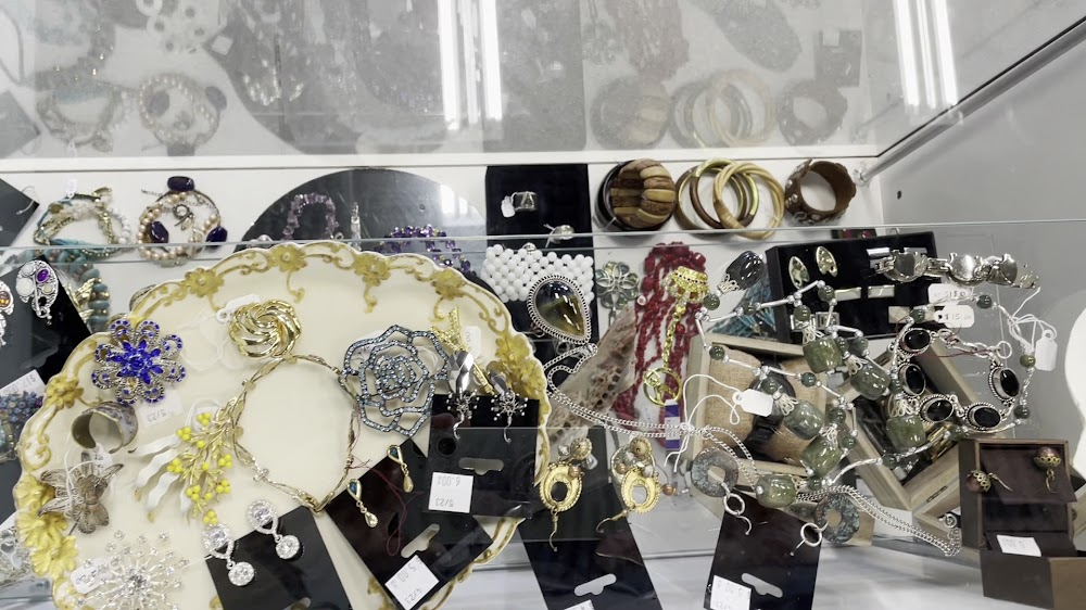 American Cancer Society Discovery Shop- Oceanside