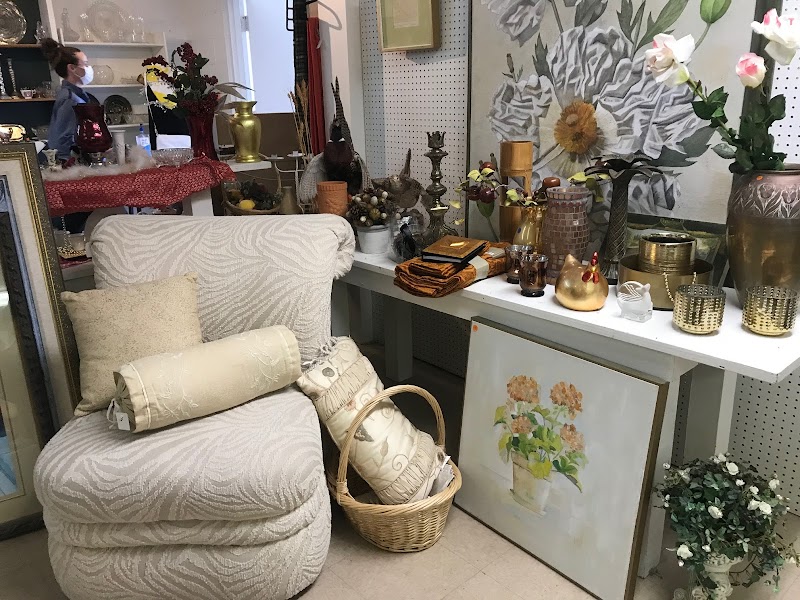 "Bloom Again," the RSF Garden Club Upscale Resale Shop