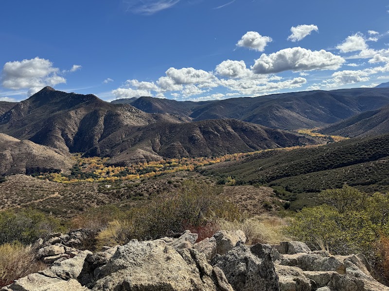 Cedar Creek Falls Trailhead