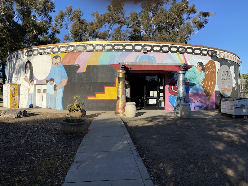 Centro Cultural de la Raza