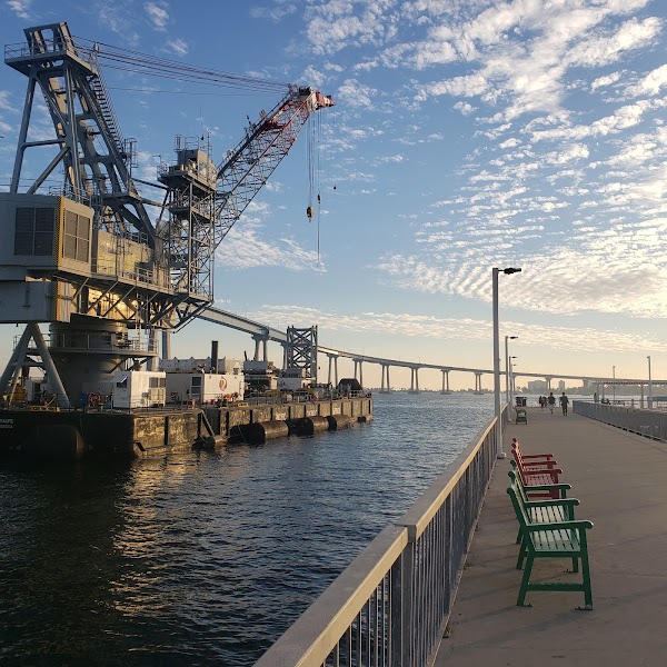 Cesar Chavez Park Public Pier 16