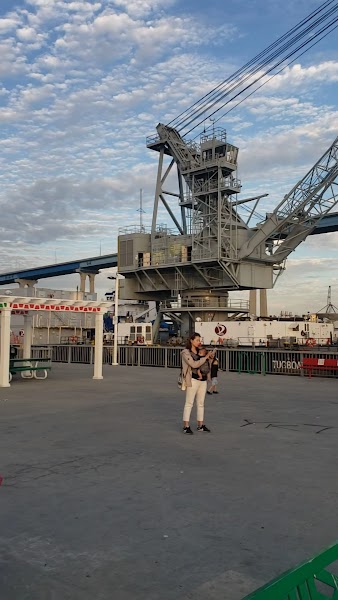 Cesar Chavez Park Public Pier 16