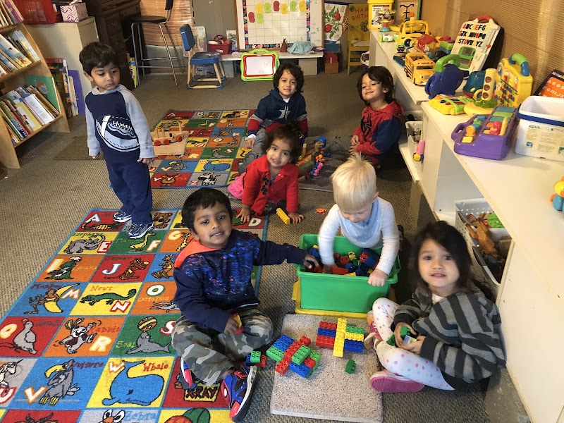 DayCare/Riffi's Montessori Day Care