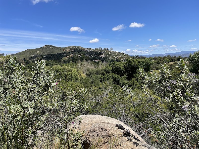 Dos Picos County Park