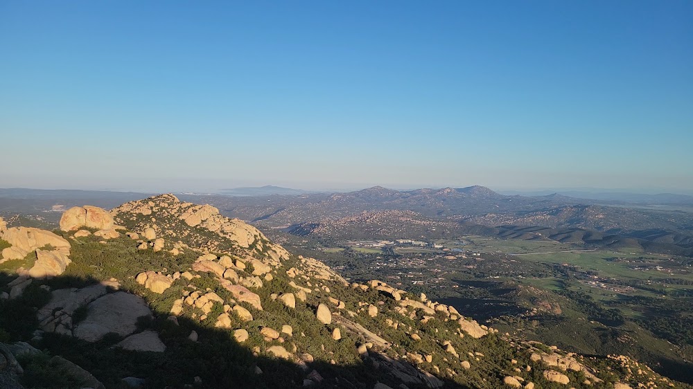 El Cajon Mountain / El Capitan Preserve Trailhead
