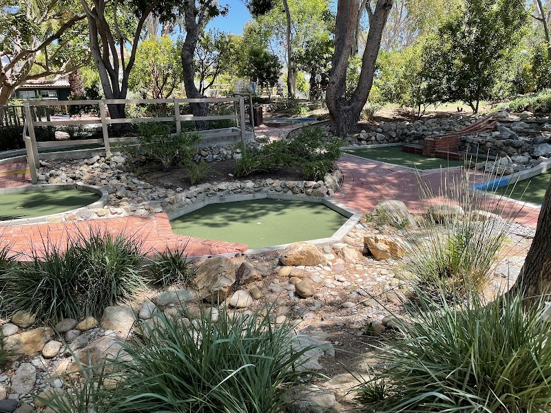 Golf Gardens