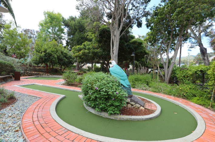 Golf Gardens