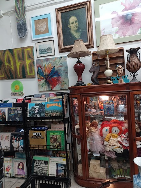 Humble Heart Thrift + Music + Cafe