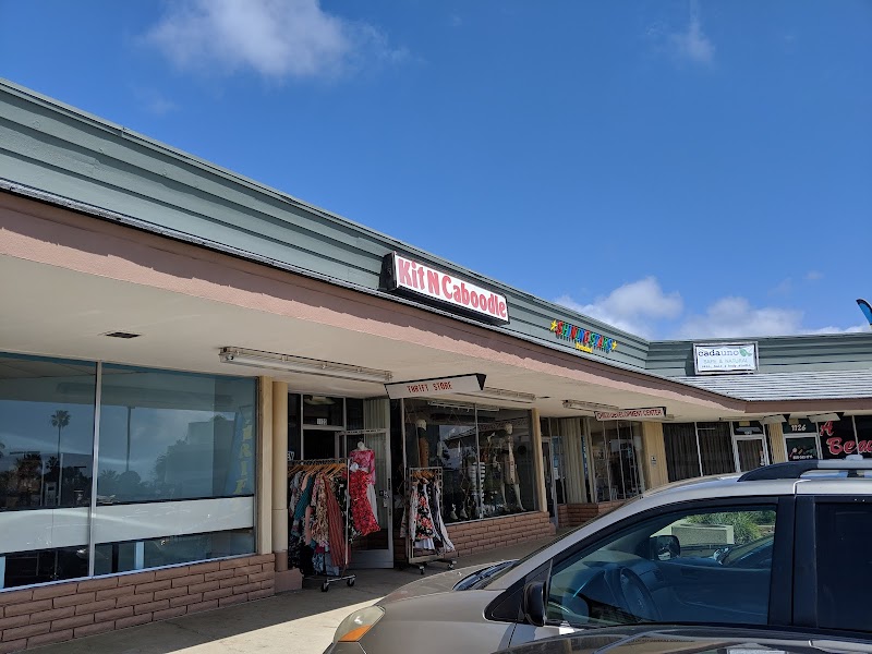 Kit N Caboodle Thrift Store