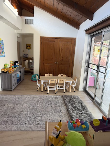 Lona Daycare