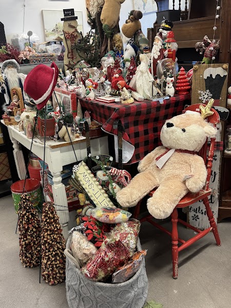 Mayah's Thrift Store