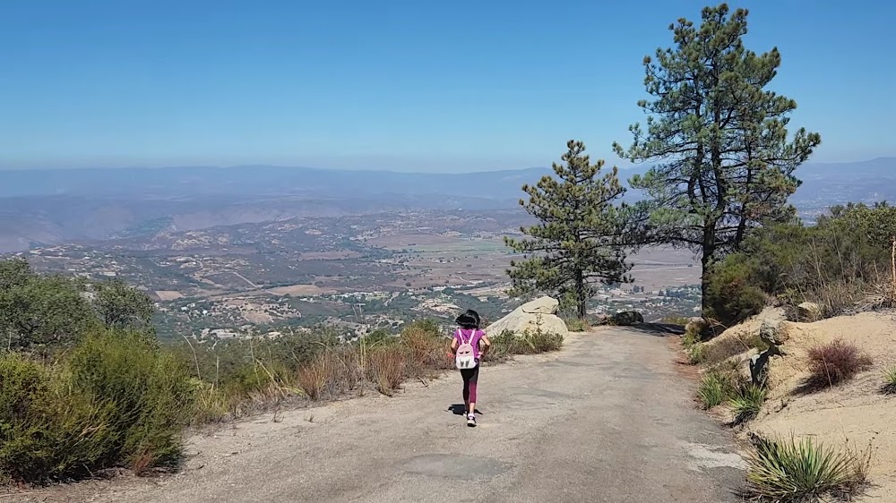 Mount Woodson Trailhead