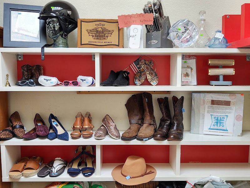 NMCRS Camp Pendleton Thrift Store