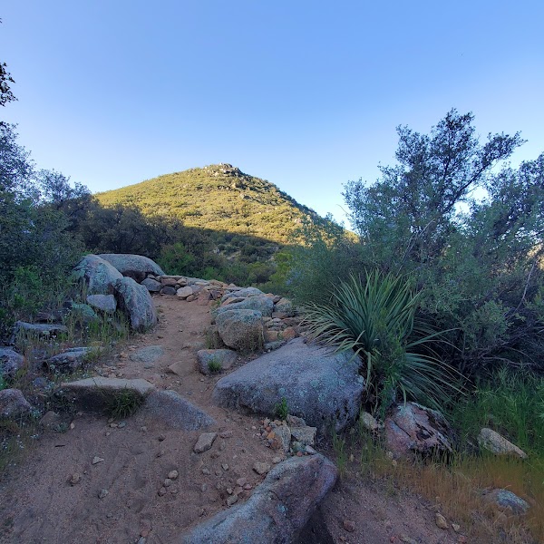 Noble Canyon Trailhead