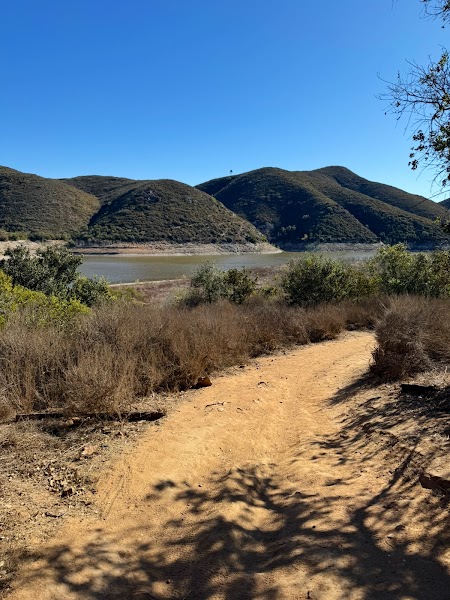 North Shore Lake Hodges Trailhead