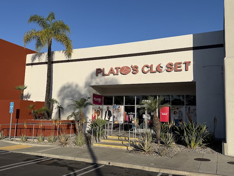 Plato's Closet Escondido