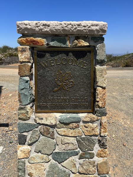 Ridgeline Trailhead
