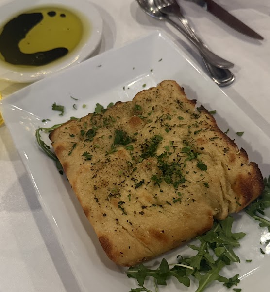 RoVino Restaurant + Bar