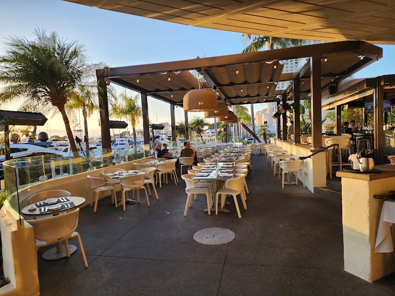 Roy's Restaurant