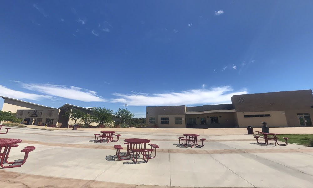 School (Mhhs)