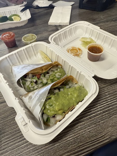 Tacos El Trompo "A Mexican Tradition"