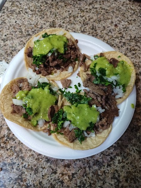 Tata’s Tacos y Tortas