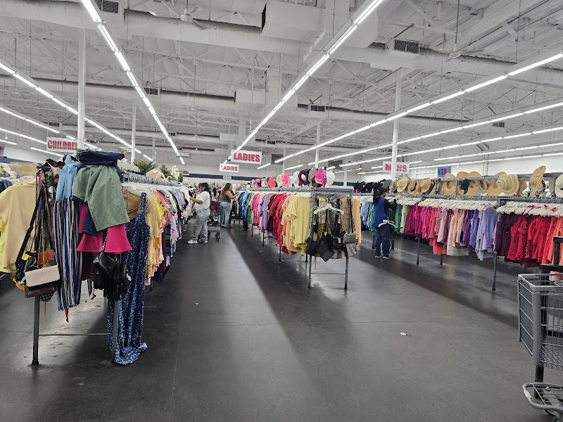 Valley Thrift Store - Escondido